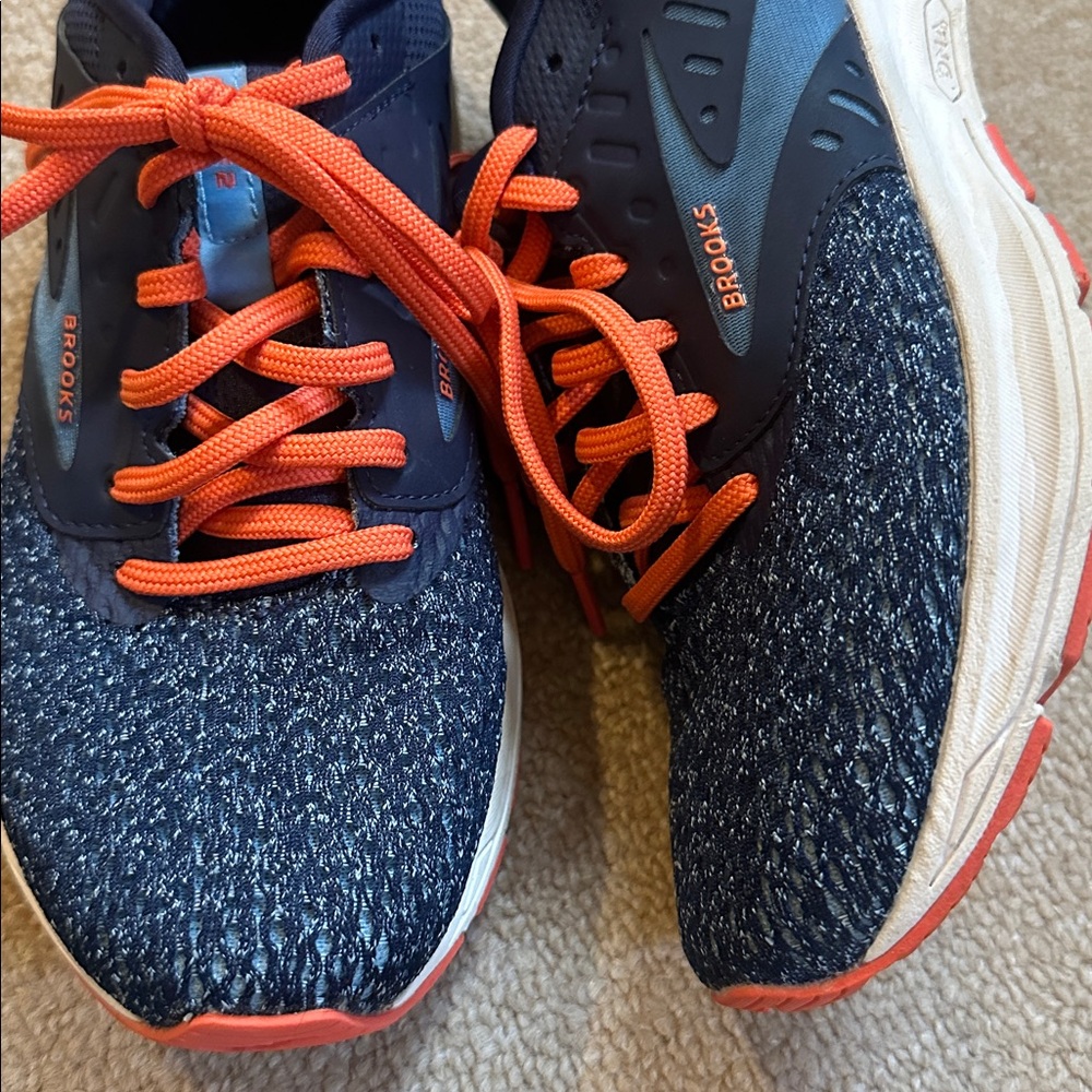 Brooks Size 6.5 womens sneakers tennis shoes Range 2 Neutral Cushion orange blue - Picture 3 of 14